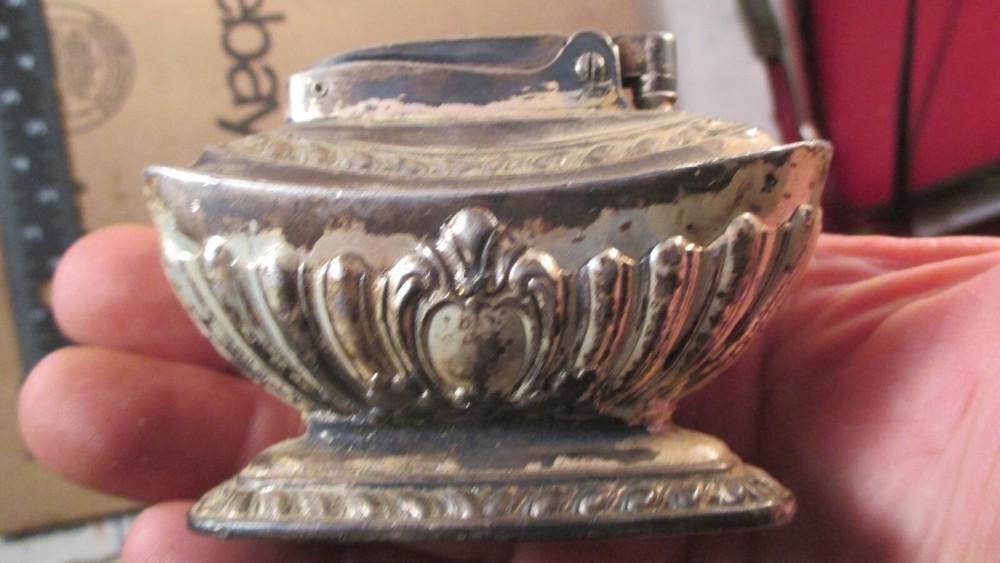 Vintage Ronson Georgian Silver Plated Table Cigar Cigarette Lighter