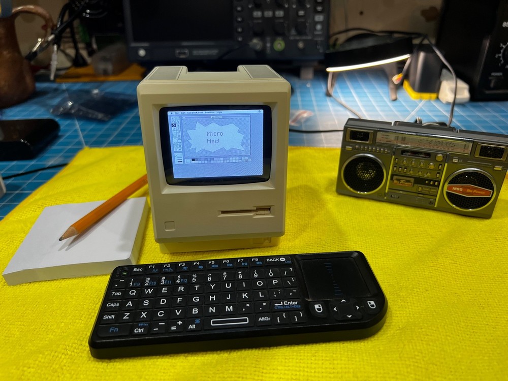 Miniature Mac / Macintosh Plus - Fully Functional Maclock Conversion