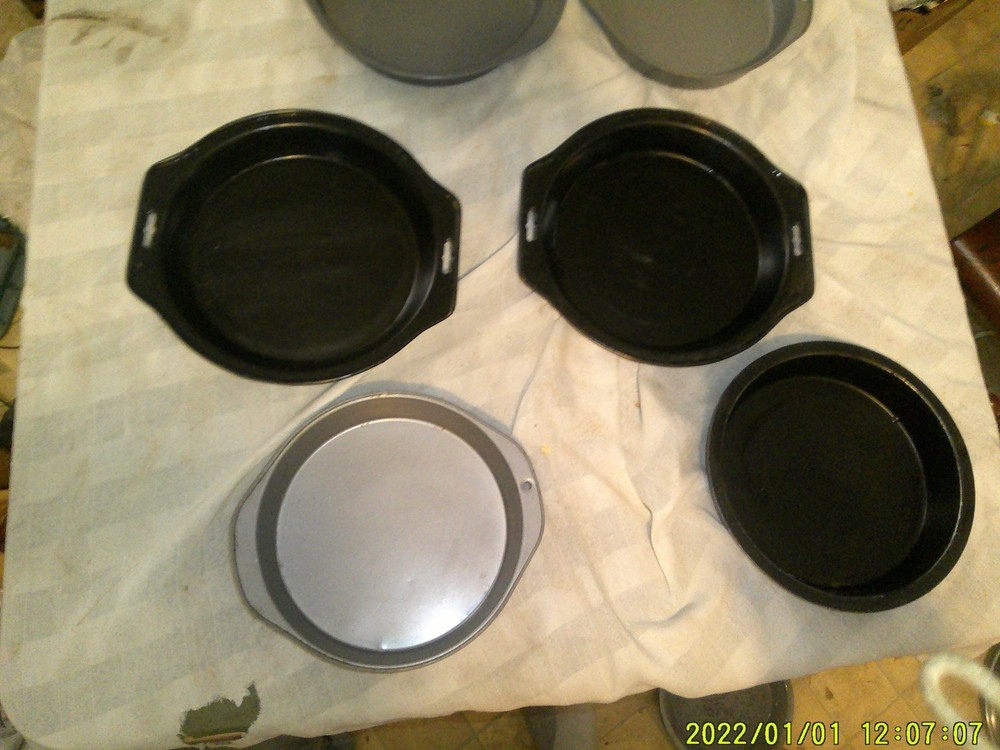 7 ISEF ROUND CAKE PIE PANS  VARIOUS SIZES