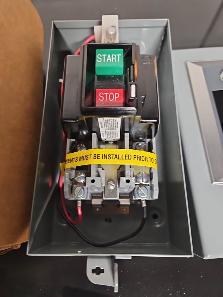 NEW ALLEN BRADLEY 609-AAXD4 MANUAL STARTER SWITCH
