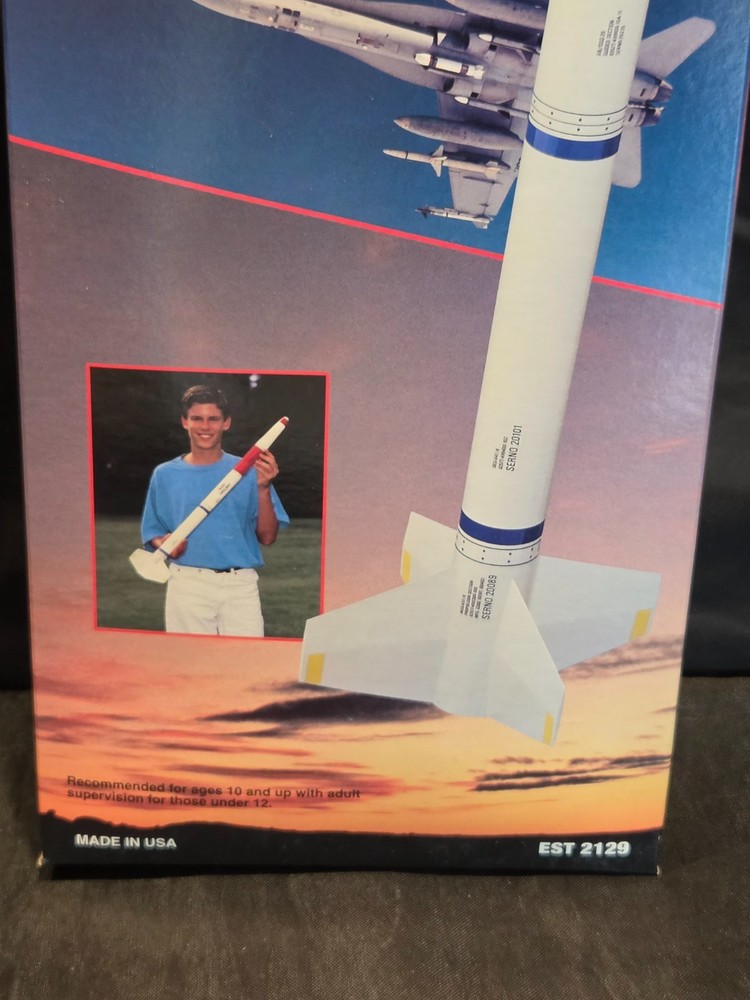 ESTES #2129 PYTHON Flying Model Rocket Kit - Explorer Series NEW