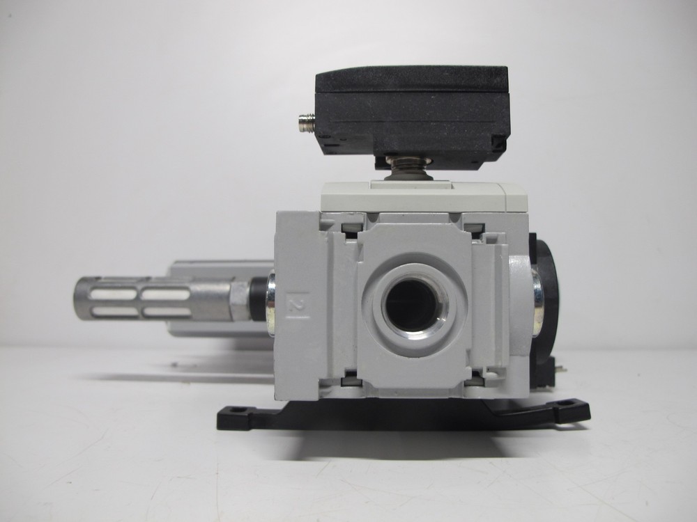 FESTO MS6 Compressed Air System Pressure Sensor Regulator Pneumatic EM1 LFR LF