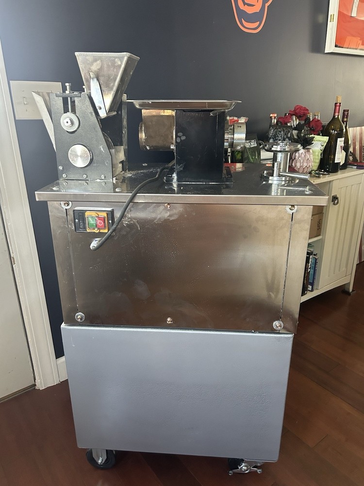 Automatic Empanada/Samosa/Perogi/Dumpling Machine