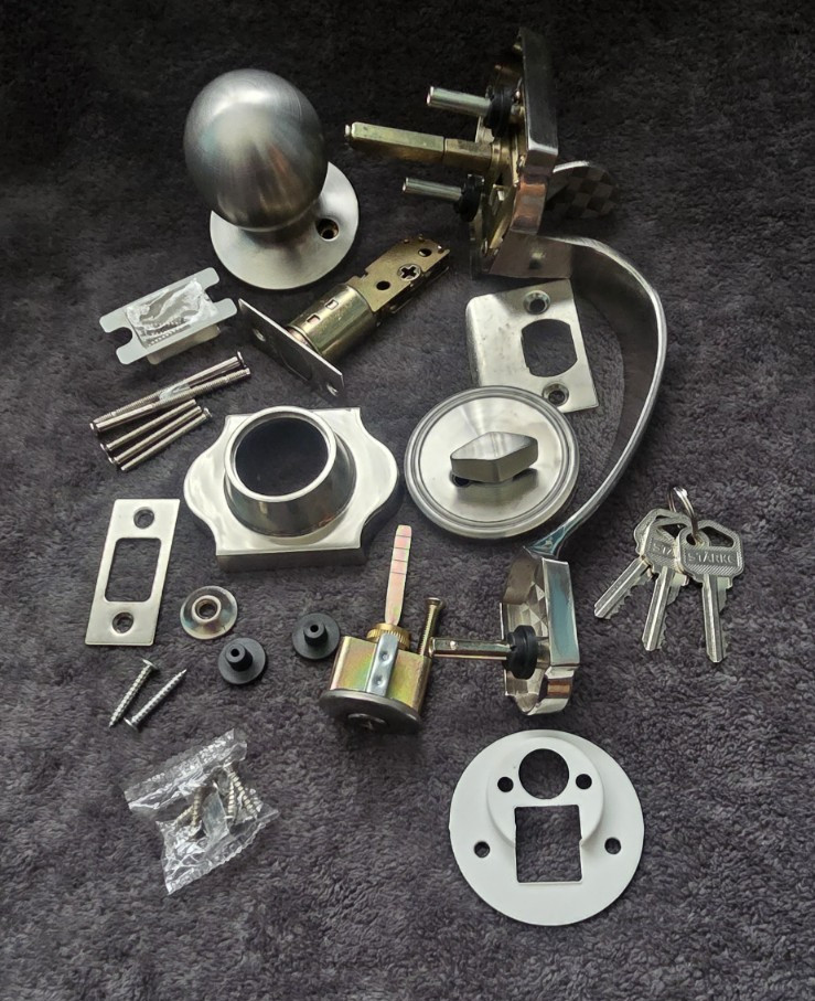 Starke Front Door Handle Lock Set with 3 Keys & Handle With instructions