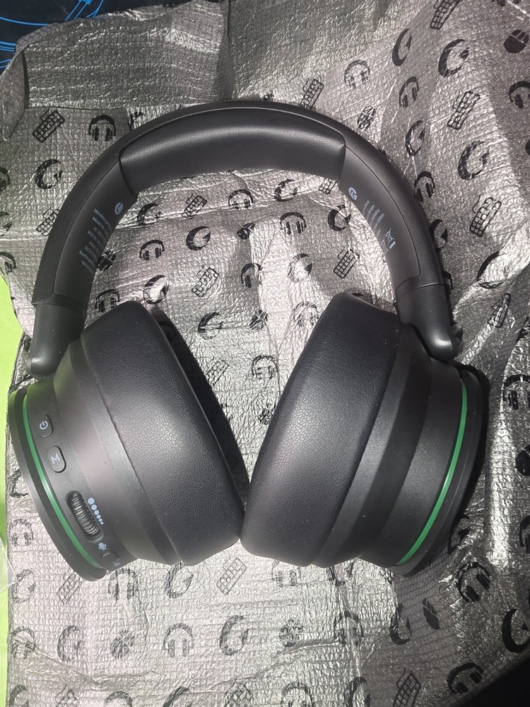 Captain 200 Wireless Gaming Headset Black