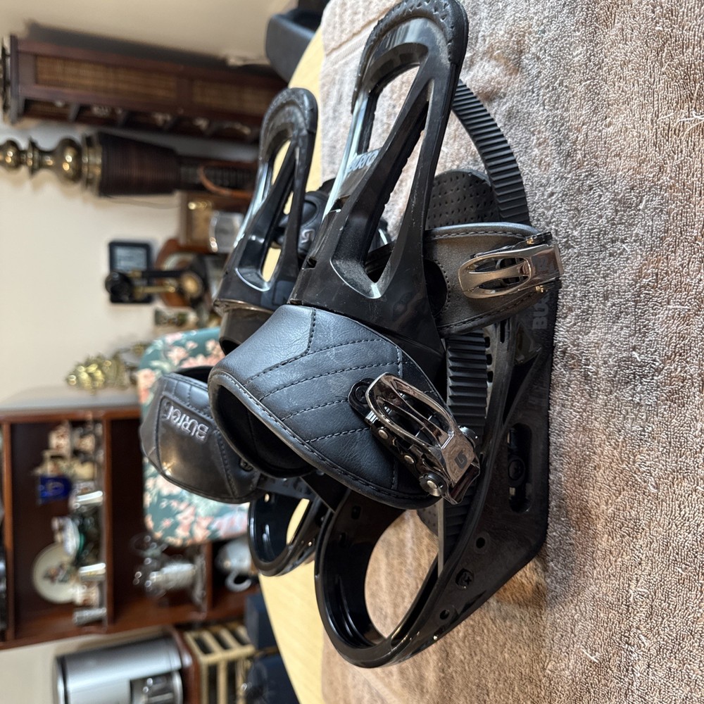 Burton Freestyle Bindings Size Large With Discs - Black