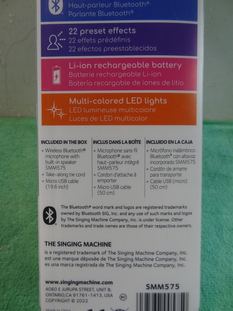 Singing Machine Move Mic Wireless Handheld Bluetooth Karaoke Microphone w/Speake