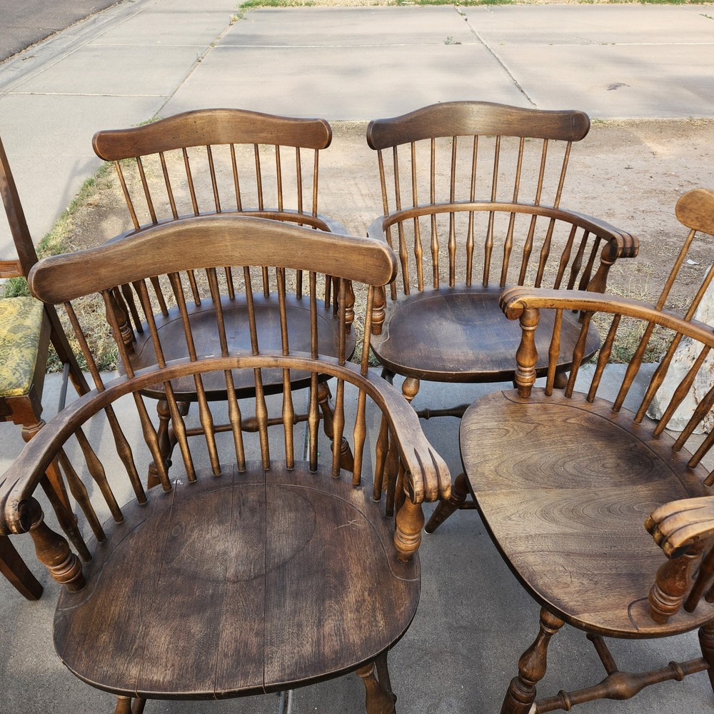 Four Vintage NICHOLS & STONE Windsor Spindle Back Chairs Hard Maple 20th Cent