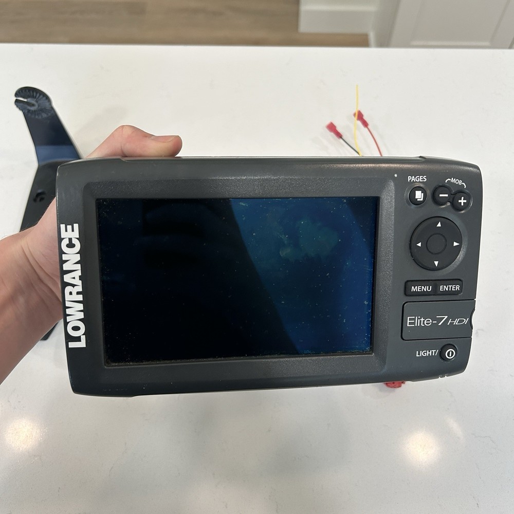 Lowrance Elite-7 HDI Fishfinder GPS Chartplotter System W/ Transducer