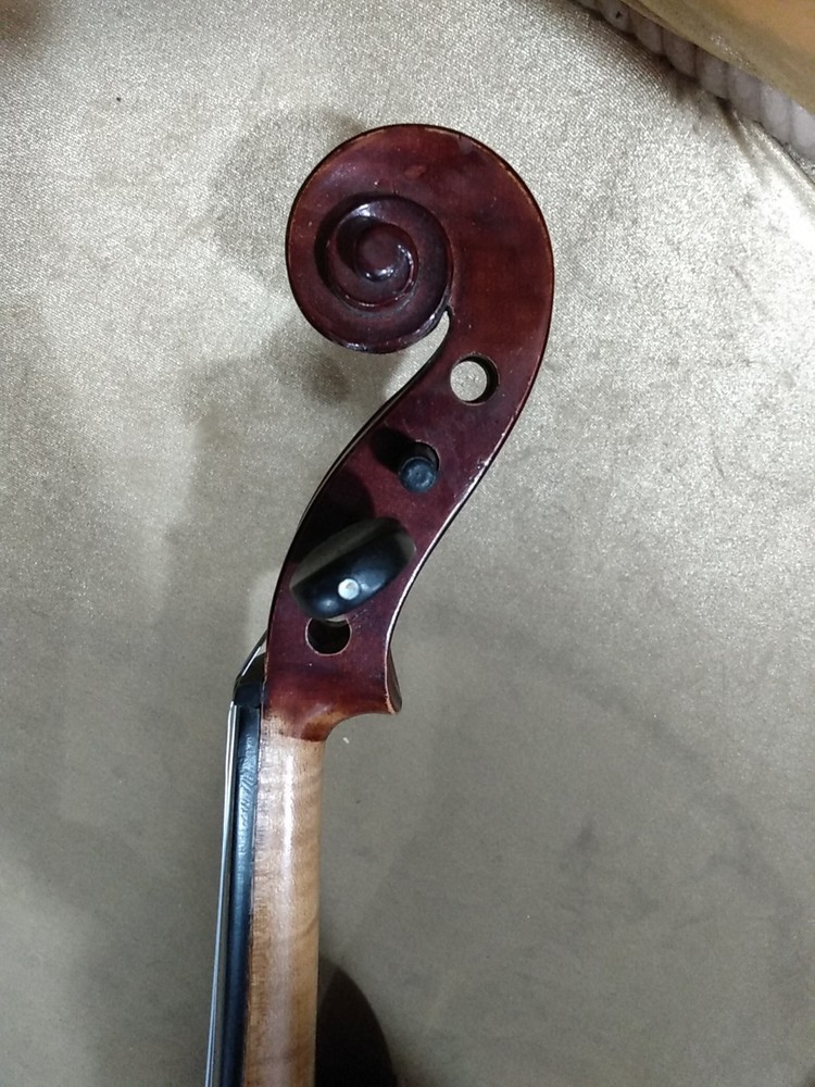 Beautiful Antique Handmade Violin