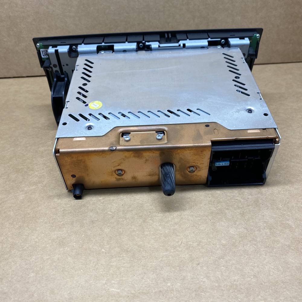 2009-2013 BMW E82 E88 E90 E92 CD Radio Professional Tuner Receiver CD Player OEM