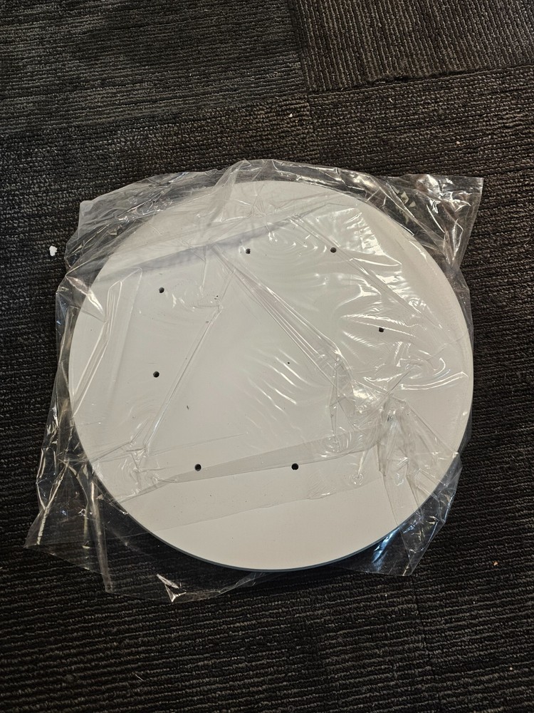 Amanda Blu 99230 Medium White Universal Spinner