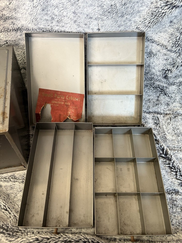Vintage metal storage box #B4