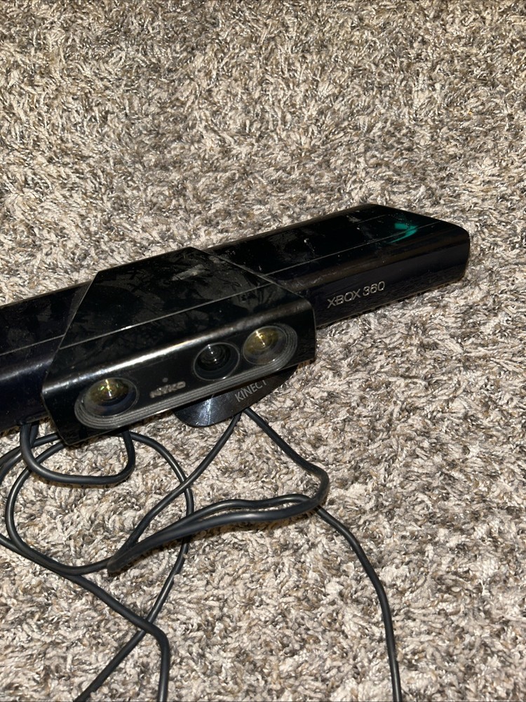 Microsoft Xbox 360 Kinect Sensor Bar with Nyko Zoom