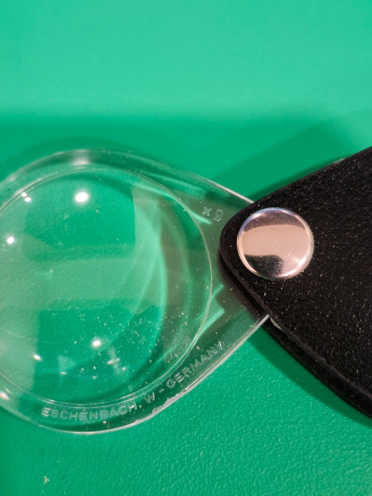 Eschenbach Classic Leather Folding Pocket Magnifiers - (35mm / 6x)