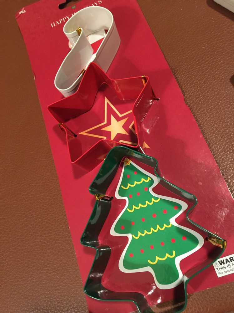 3 Christmas Cookie Cutters - Tree, Star, & Candy Cane Shaped Kitchen Baking Tool