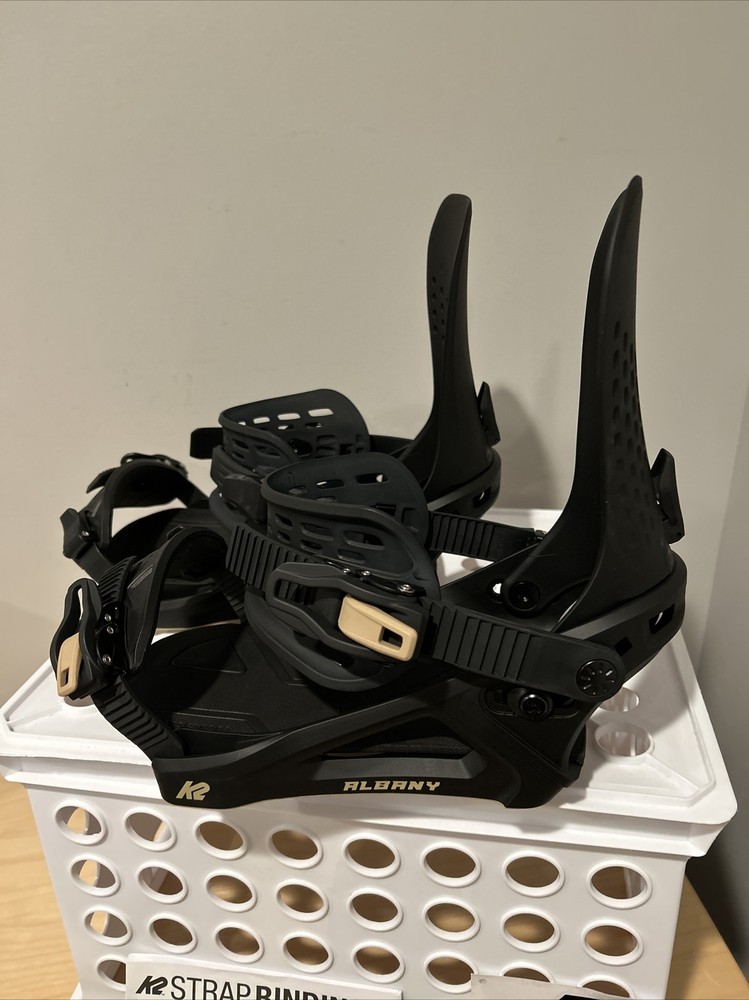 K2 Albany Women's Snowboard Bindings New Size Medium #E151