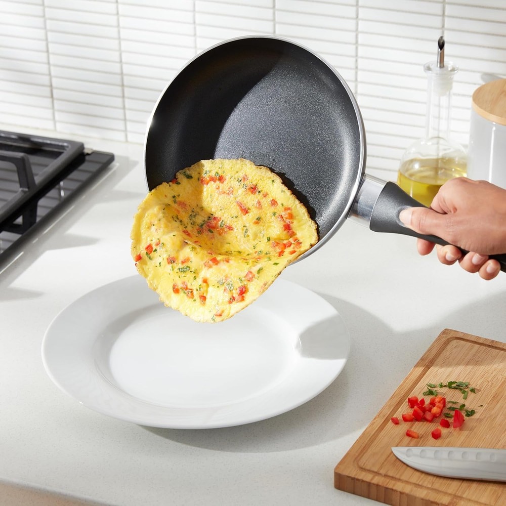 Non-Stick Kitchen Cookware 8-Piece Set Non-Induction Includes Pots & Pans Black