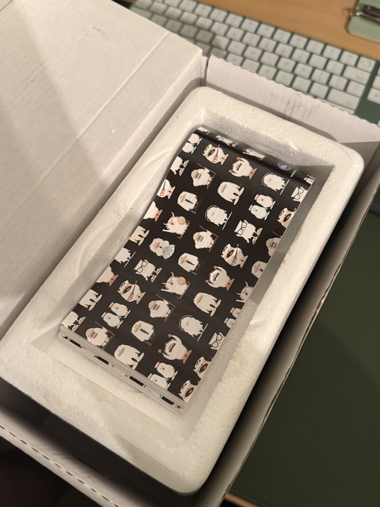 Logitech Creators Blue Yeti USB Microphone, Silver - Read