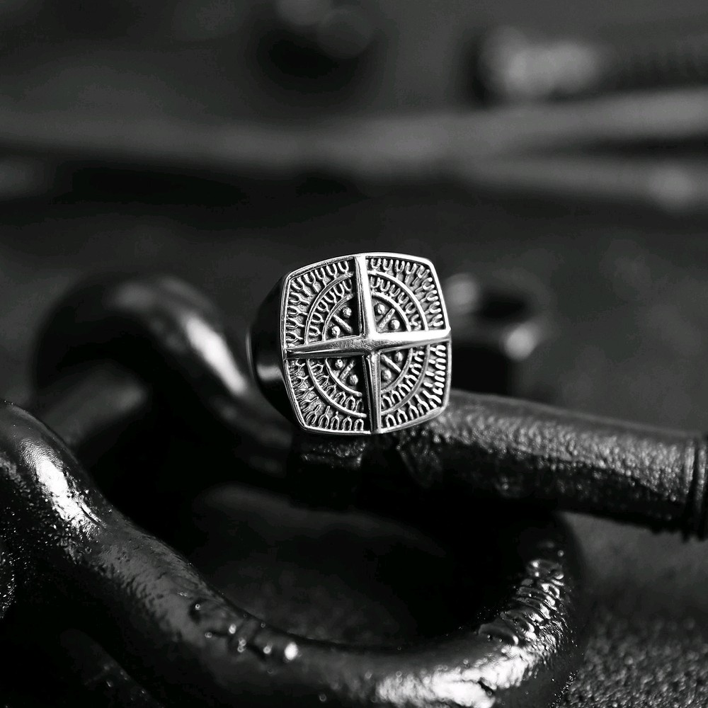 Viking Ring Compass