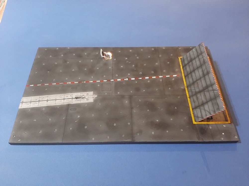 Carrier Deck diorama base 1/72 professional painted - ready for use