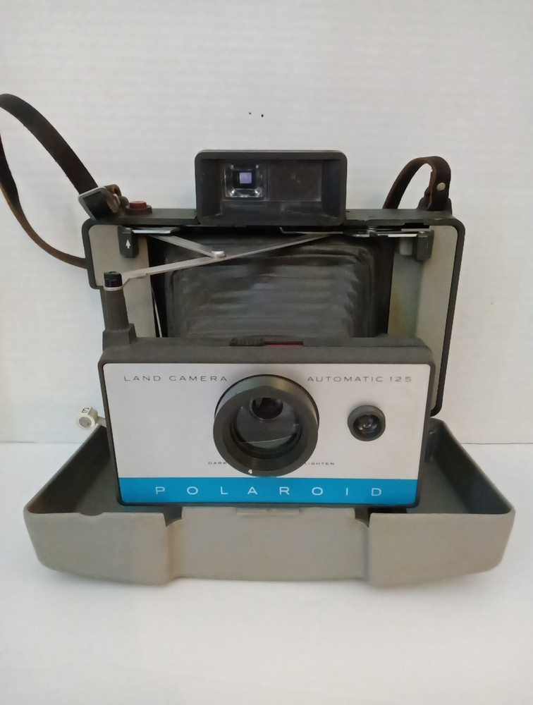 Vintage 1960 Polaroid Land Camera Automatic 135