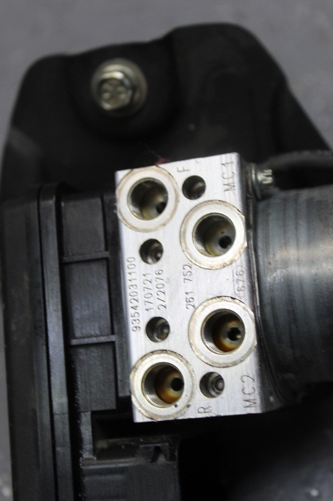 2018 KTM RC390 ABS PUMP UNIT MODULE 93542031100
