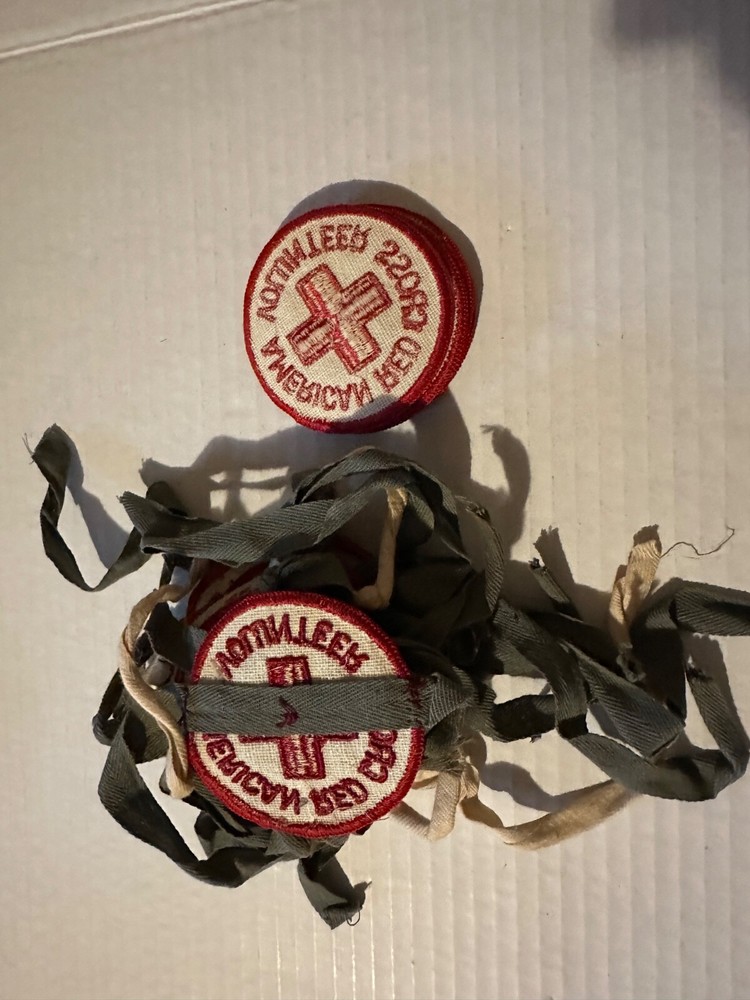 AMERICAN RED CROSS VOLUNTEER PATCH FROM WW11 ERA