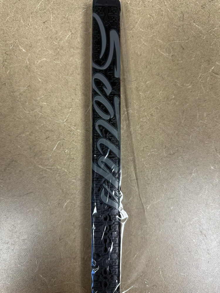 Scotty Cameron 11” Black/Grey Medium Paddle Grip