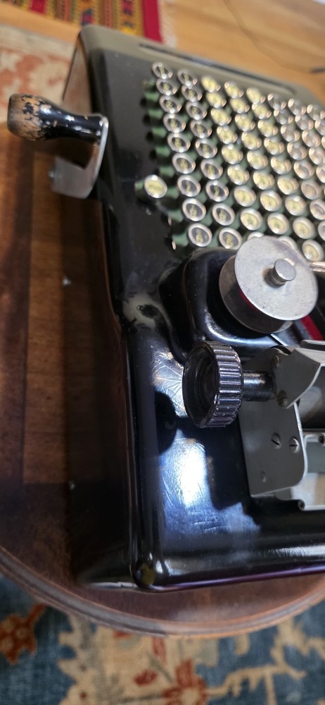 Victor Series 2 200/210 Adding Machine. Solid!