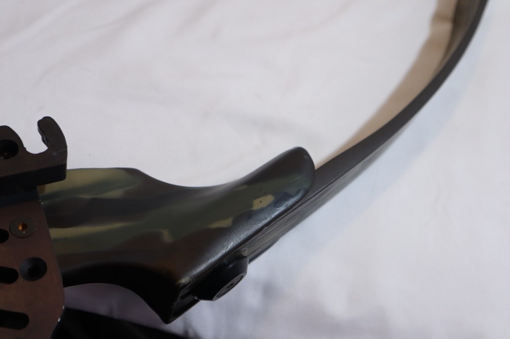 ROBIN HOOD PHOENIX COMPOUND BOW (CAMOFLAGE) ***