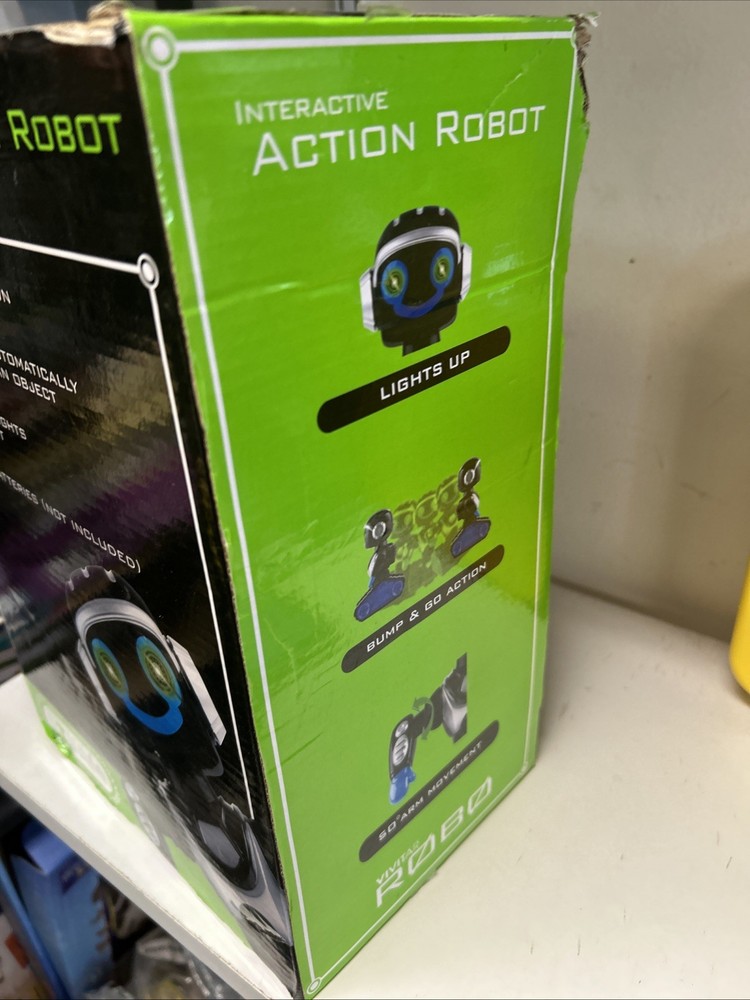 ROBO Light Up Interactive Action Robot ToY NEW