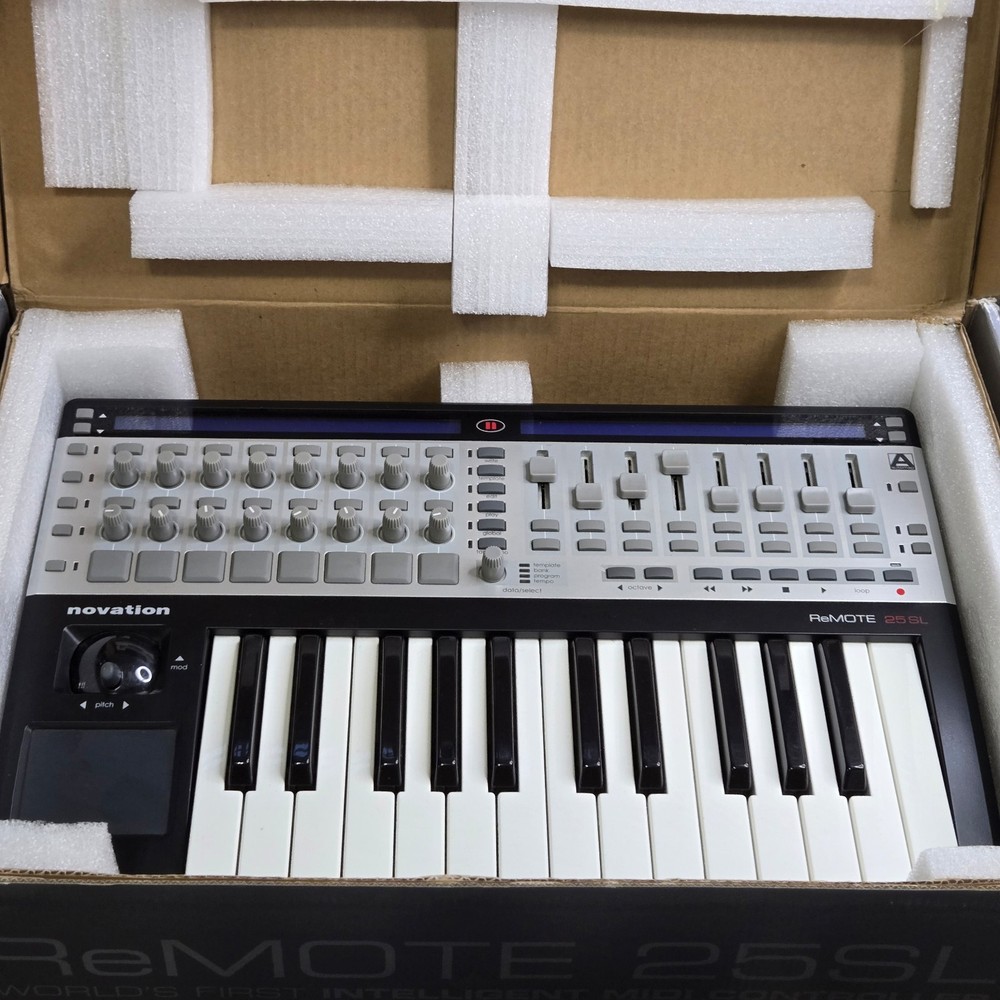 Novation ReMote 25SL World's First Intelligent MIDI Controller Open Box Tested