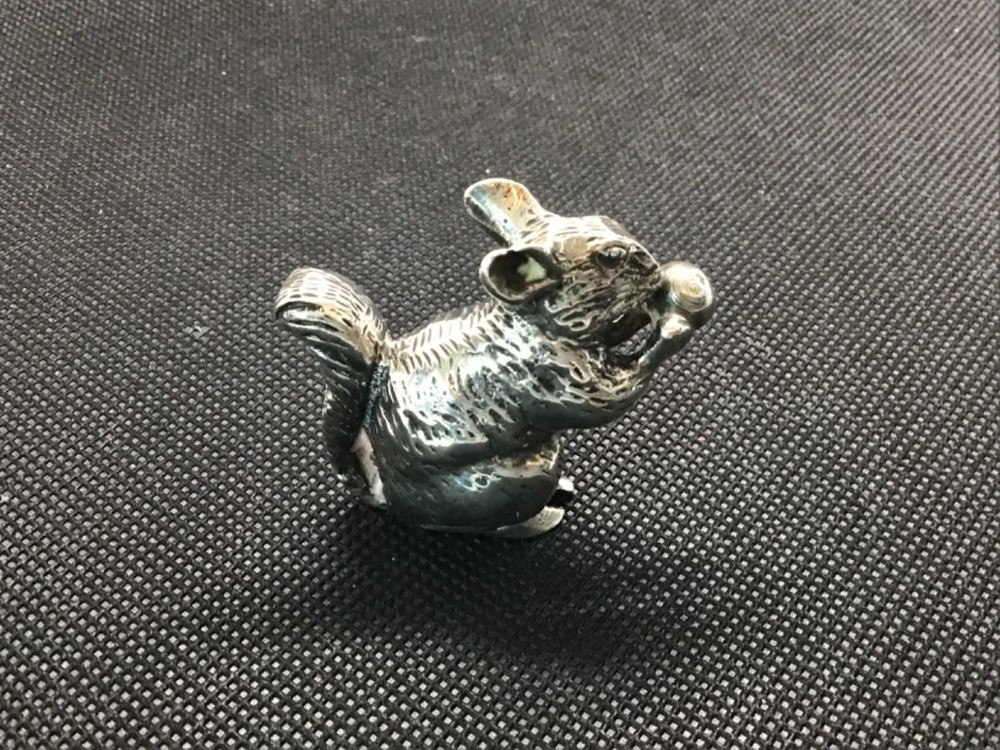 solid silver Squirrel figurine 57grams