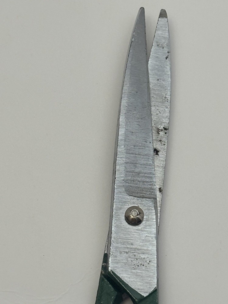 Vintage 7 Inch Scissors Green Sharp