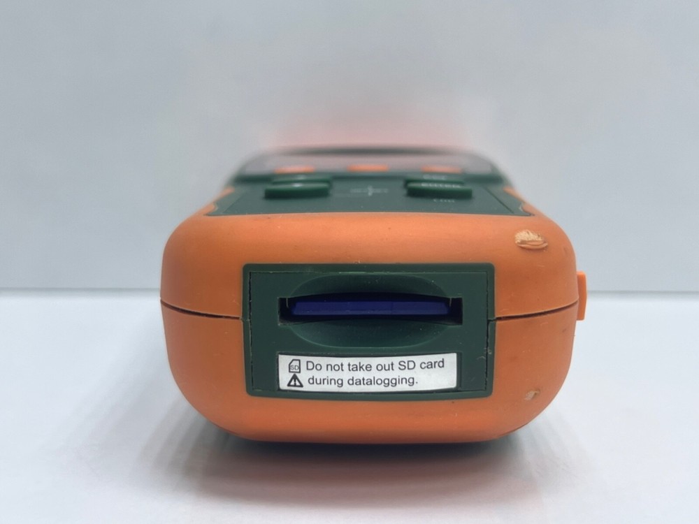 EXTECH SDL200 4-CHANNEL TEMPERATURE METER