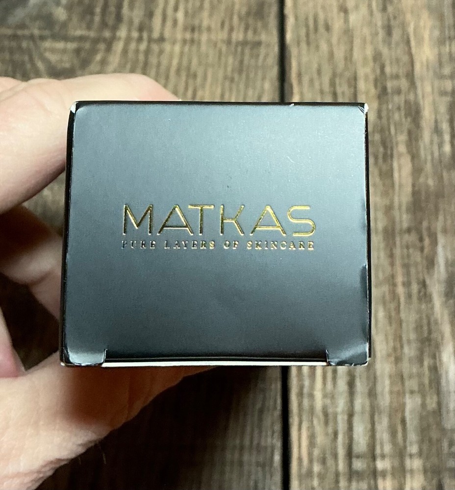NEW Matkas Microneedle Skin Roller With Replaceable Head Black