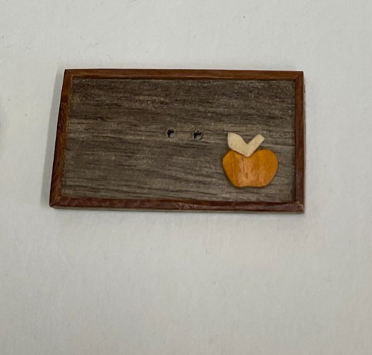 DECORATIVE FALL - 2 HOLE - EMBELLISHMENT BUTTON - 4 PCS PER SET