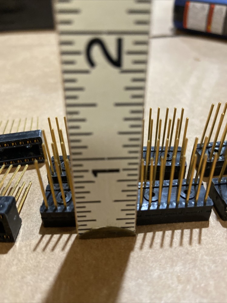 Unmarked Transistor socket Mixed Vintage Dual Inline IC Sockets # M