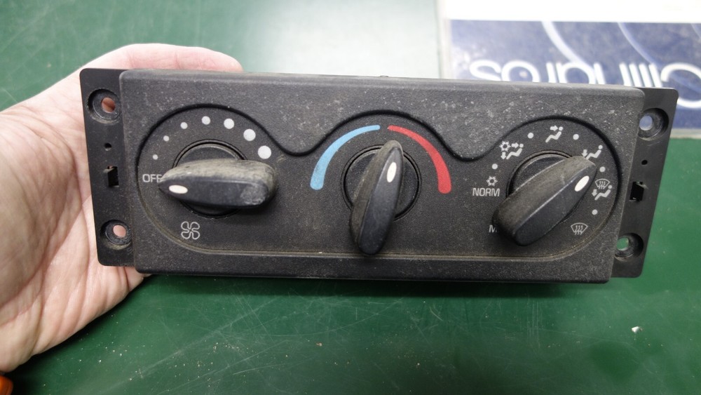 International 4300 HVAC Temp Controls 3545543c3