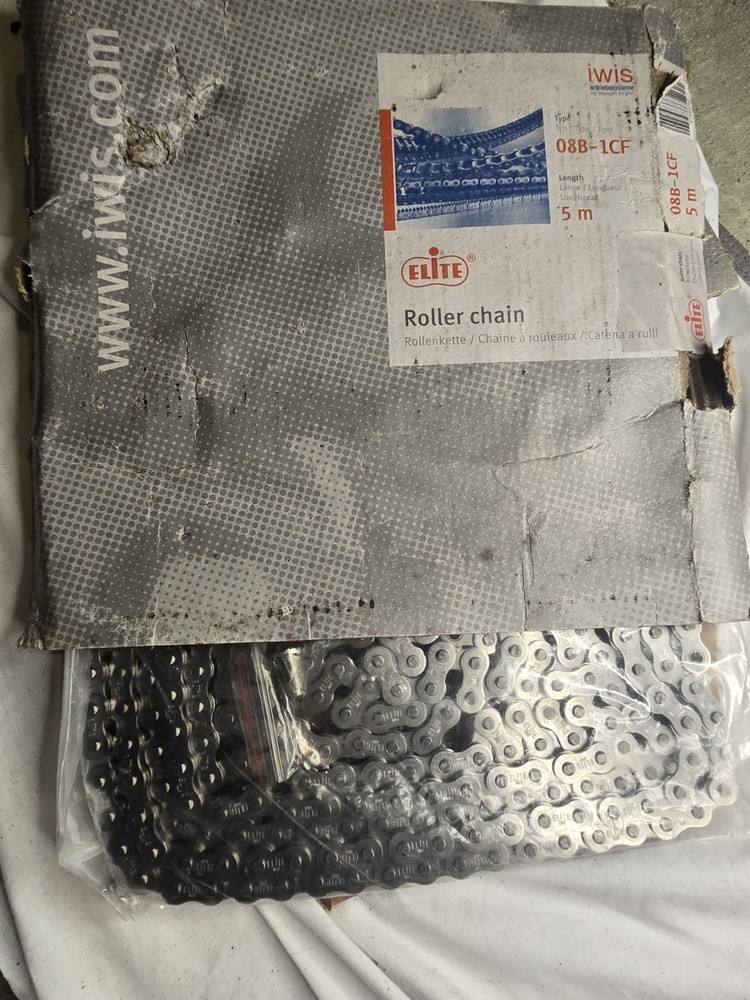 Iwis ELITE 08B-1CF roller chain
