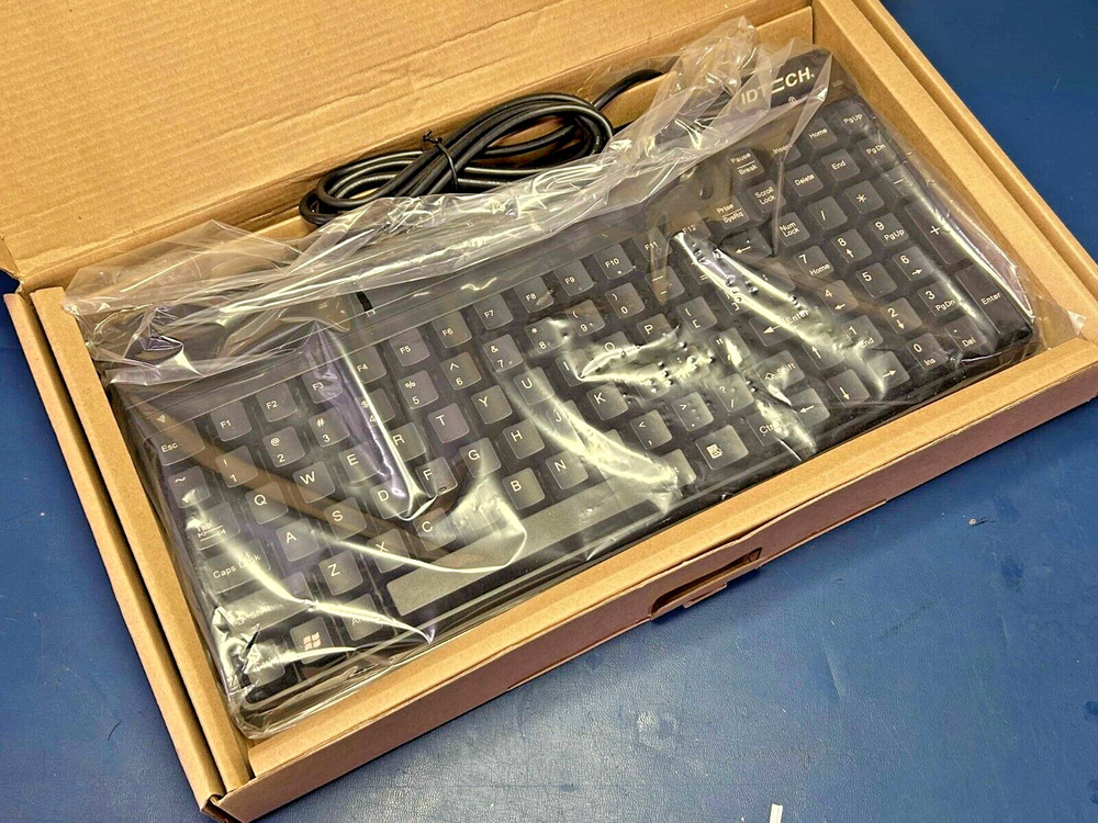 ID Tech VersaKey Compact POS Keyboard w/ MagStripe Reader IDKA-334333B