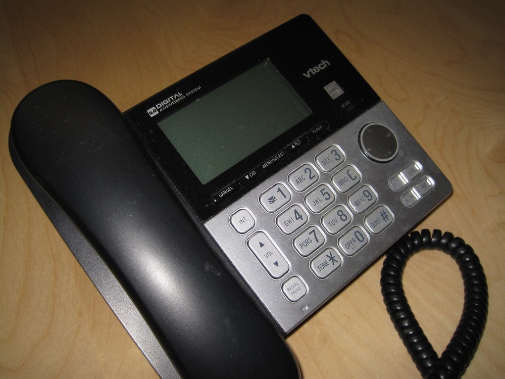 Vtech CS6949 DECT 6.0 Single Line Corded Phone