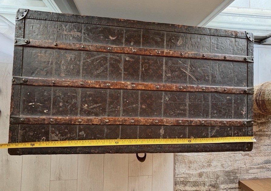 Louis Vuitton Trunk 1910-1920
