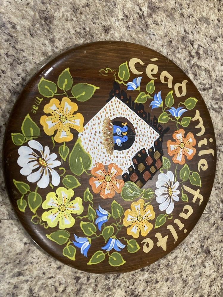 Hand painted “Hundred Thousand welcomes”