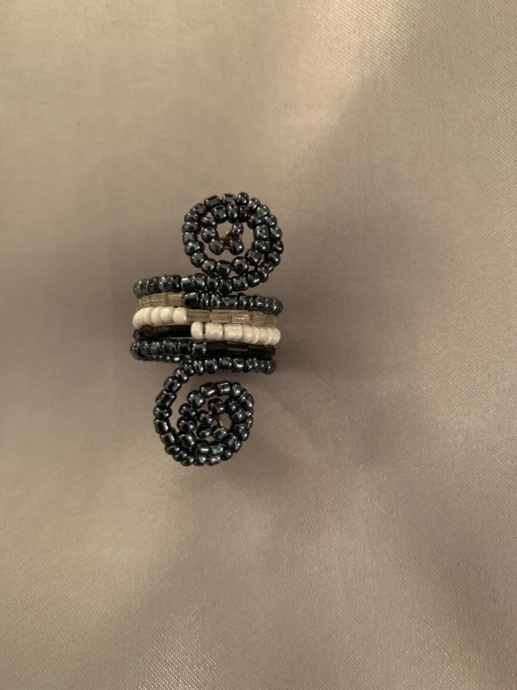 Womens Handmade Beaded Ring. Size 8. No Tags.