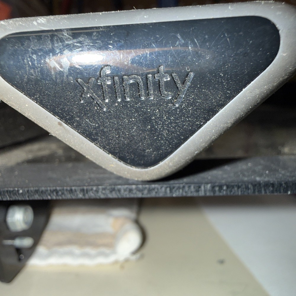 Comcast / Xfinity ~ XR16 Voice Remote ~ Fully Functional; Pristine Condition