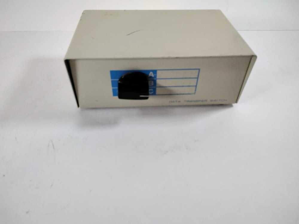 Vintage Data Transfer Switch 3 channel Great Shape