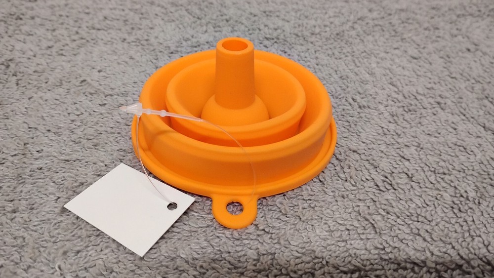 5 New Orange Silicone Extendable & Collapsible Funnels. ( 03 )