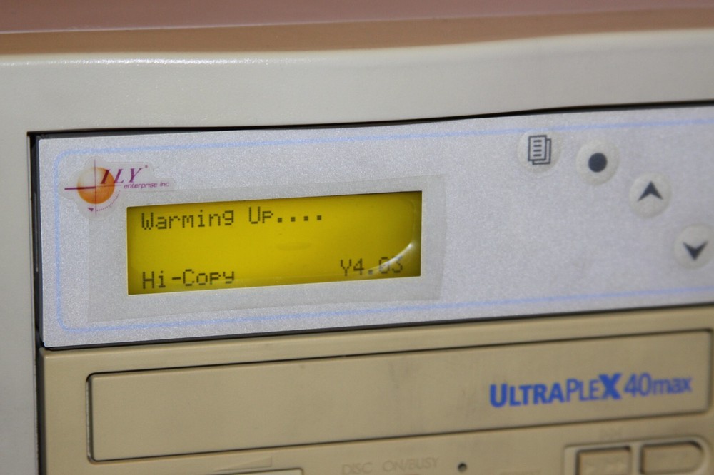 ILY enterprise CD Duplicator 1:6 (Plextor, Yamaha)